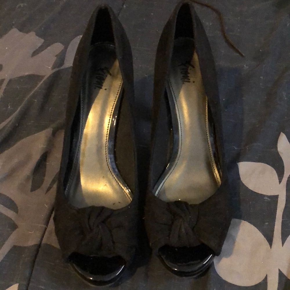 Fiona black heels